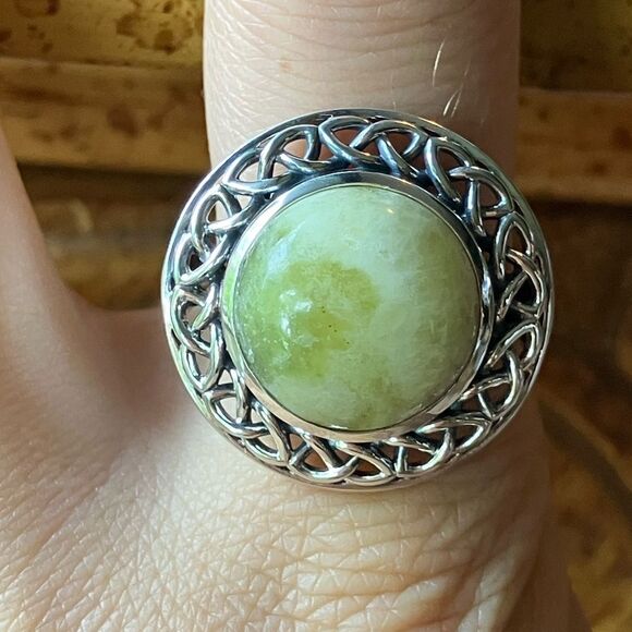 Connemara Marble Sterling Silver Cocktail Ring Size 10 - Picture 1 of 9